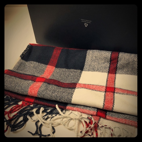 J. Crew Accessories - ⭐️SOLD⭐️ J. Crew Brand New Plaid Scarf NWT